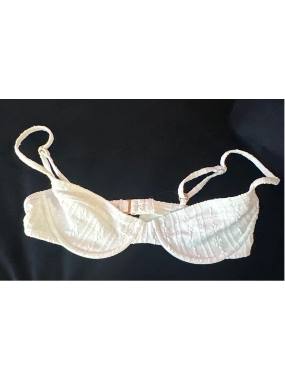 L Space| Eyelet White| Missy Underwire Bikini Top| NWOT| S| $119
